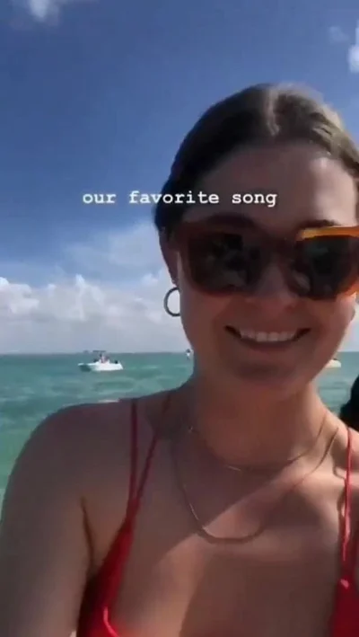 Dakota Fanning in Bikini